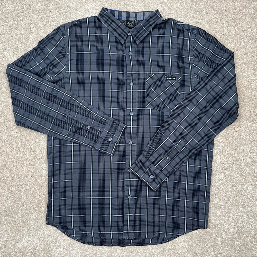Oakley Shirt Adult Medium Gray Button Up Plaid Long Sleeve Outdoor Preppy Men